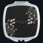 Elegant Charm Wild Flower | Black & Gold Wedding Taschenspiegel<br><div class="desc">Dieser kleine Hochzeitsspiegel besticht durch elegante,  cremefarbene,  wilde Blume,  grünes Laub und eleganten minimalistischen Schriftart. Es ist perfekt für jede Hochzeit oder jedes Brautparty.</div>