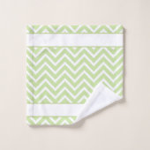 Elegant Chevron Pattern & Monogram on Sage Green Badhandtuch Set (Waschlappen)