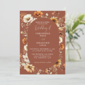 Elegant & Chic Boho Fall Wildblume Hochzeit Einladung (Stehend Vorderseite)