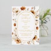 Elegant & Chic Boho Fall Wildblume Hochzeit Folieneinladung (Stehend vorne)