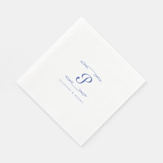 Elegant Chic French Blue Initial Wedding Serviette (Ecke)