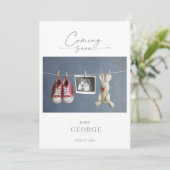 Elegant Chic Minimal Pregnancy Announcement Card Einladung (Stehend Vorderseite)