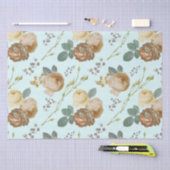 Elegant Chic Pink Roses Floral on Light Blue Seidenpapier (Handwerk)