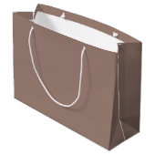 Elegant Choc Brown 9C7F74 Große Geschenktasche Geschenktüte (Rückseite Schrägansicht)