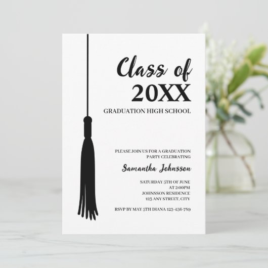 Elegant Class of 2024 Grad Tassel Abschluss Einladung (Stehend Vorderseite)