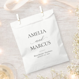 Elegant Classic Script Calligraphy Wedding Geschenktütchen