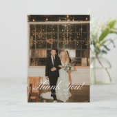 Elegant Classic Script Wedding Photo Dankeskarte (Stehend Vorderseite)