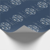 Elegant Classy Navy Blue Happy Hanukkah Floral Geschenkpapier (Ecke)
