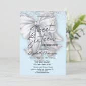 Elegant Confetti White Bow Light Blue Sweet 16 Einladung (Stehend Vorderseite)