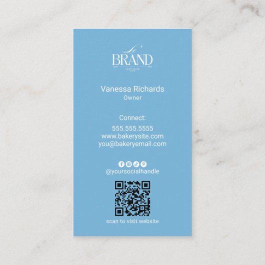 Elegant Cool Icy Blue Smooth Gradient QR Code Logo Visitenkarte (Rückseite)