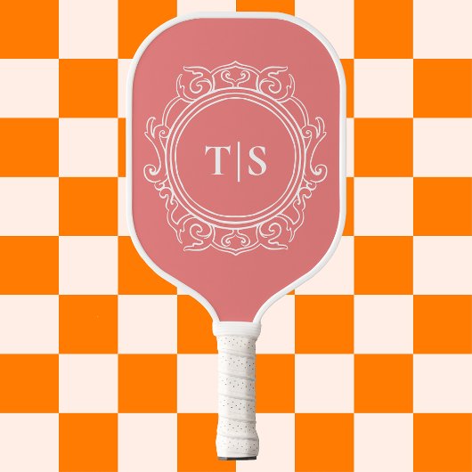 Elegant Coral Pink Ornate Monogram Pickleball Schläger