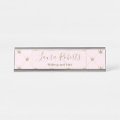 Elegant Crown Pattern Pink Schreibtischnamensplakette (Vorderseite )