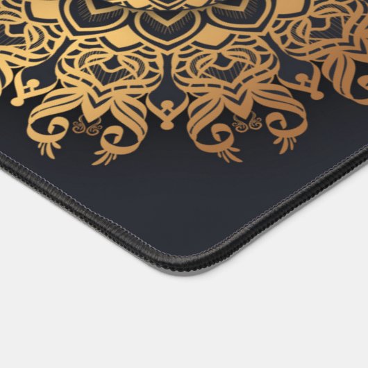 Elegant Custom Black and Gold Mandala Schreibtischunterlage (Ecke)