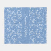 Elegant Custom Name Dusty Blue Frost Botanical Fleecedecke (Vorderseite (Horizontal))