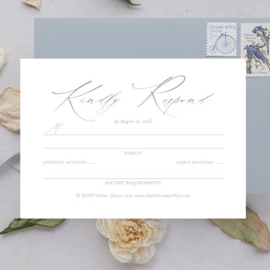 Elegant Dainty Script Dusty Blue Wedding RSVP Karte