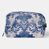 Elegant Damask Blue toile de jouy monogram Waschbeutel (Rückseite)