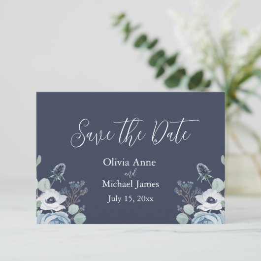 Elegant Dark Blue & White Floral Save The Date (Stehend Vorderseite)