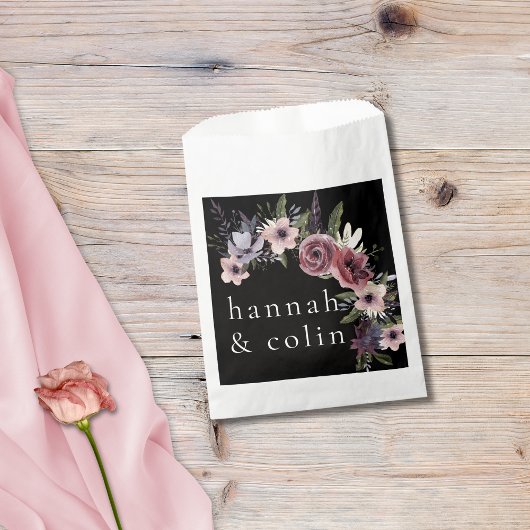 Elegant Dark Floral Cascade Black Burgundy Geschenktütchen