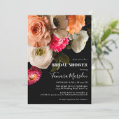 Elegant Dark Moody Coral Pink White Floral Black Einladung (Stehend Vorderseite)