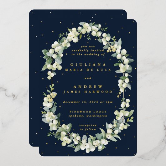 Elegant Dark Navy Snowberry+Eucalyptus Wedding Folieneinladung (Vorderseite/Rückseite)