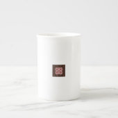 Elegant Dark Red Geometric Pattern Ceramic Mug – A Porzellantasse (Vorderseite)