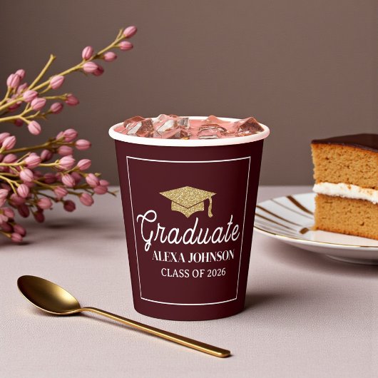 Elegant Deep Burgundy Class Of 2026 Graduation Pappbecher
