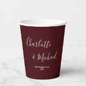 Elegant Deep Burgundy Script Minimalist Wedding Pappbecher (Vorderseite)