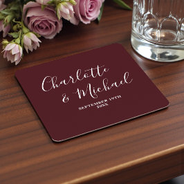Elegant Deep Burgundy Script Minimalist Wedding Rechteckiger Pappuntersetzer