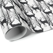 Elegant Deer in Snowy Forest Geschenkpapier (Rolleneckpunkt)
