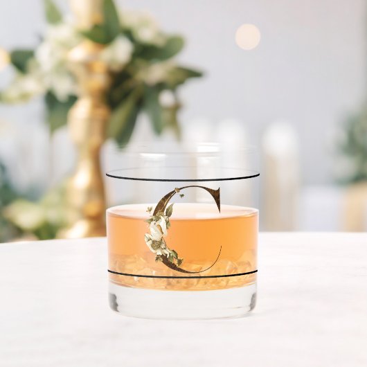 Elegant dekoriert Schwarzes Monogramm C Whiskyglas (Insitu (Hochzeit))