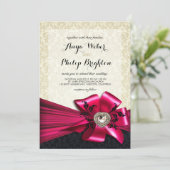 Elegant Diamante Satin Bow Wedding | Elfenbeinfuch Einladung (Stehend Vorderseite)