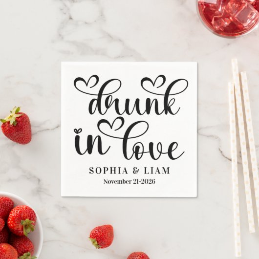 Elegant Drunk in Love Script Wedding Serviette (Beispiel)