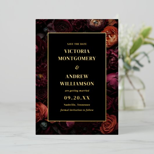 Elegant dunkle blutige Hochzeit rettet das Datum Folieneinladung (Stehend vorne)