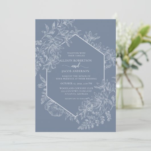 Elegant Dusty Blue and White Floral Wedding Einladung (Stehend Vorderseite)