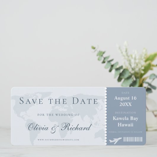 Elegant Dusty Blue Boarding Pass Save the Date Einladung (Stehend Vorderseite)