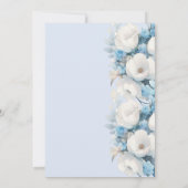 Elegant Dusty Blue Floral Baby Shower Einladung (Rückseite)