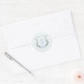 Elegant Dusty Blue Floral Crest Wedding Runder Aufkleber (Umschlag)