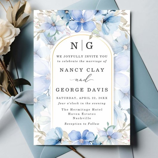 Elegant Dusty Blue Floral Garden Monogram Wedding Einladung