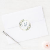 Elegant Dusty Blue Floral Greenery MONOGRAM Runder Aufkleber (Umschlag)