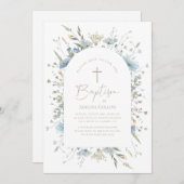 Elegant Dusty Blue Floral mit Script-Taufe Einladung (Vorne/Hinten)
