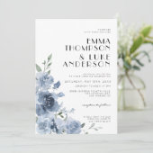 Elegant Dusty Blue Floral Pastel Wedding Einladung (Stehend Vorderseite)