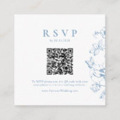 Elegant Dusty Blue Floral QR Code Wedding RSVP Begleitkarte (Vorderseite)