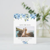 Elegant Dusty Blue Floral Save the Date Postkarte (Stehend Vorderseite)