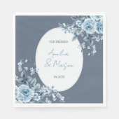 Elegant Dusty Blue Floral Script Wedding  Serviette (Vorderseite)