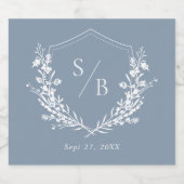 Elegant Dusty Blue Floral Wappen Monogram Wedding Schaumweinetikett (Einzelnes Label)