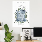 Elegant Dusty Blue Floral Wedding Crest Poster (Heimbüro)