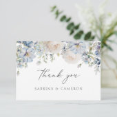 Elegant Dusty Blue Floral Wedding Danke Card (Stehend Vorderseite)