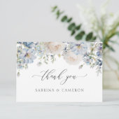 Elegant Dusty Blue Floral Wedding Danke Card (Stehend Vorderseite)