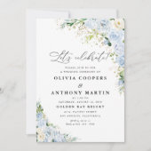 Elegant Dusty Blue Floral Wedding Einladung (Vorderseite)
