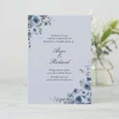 Elegant Dusty Blue Floral Wedding Einladung (Stehend Vorderseite)